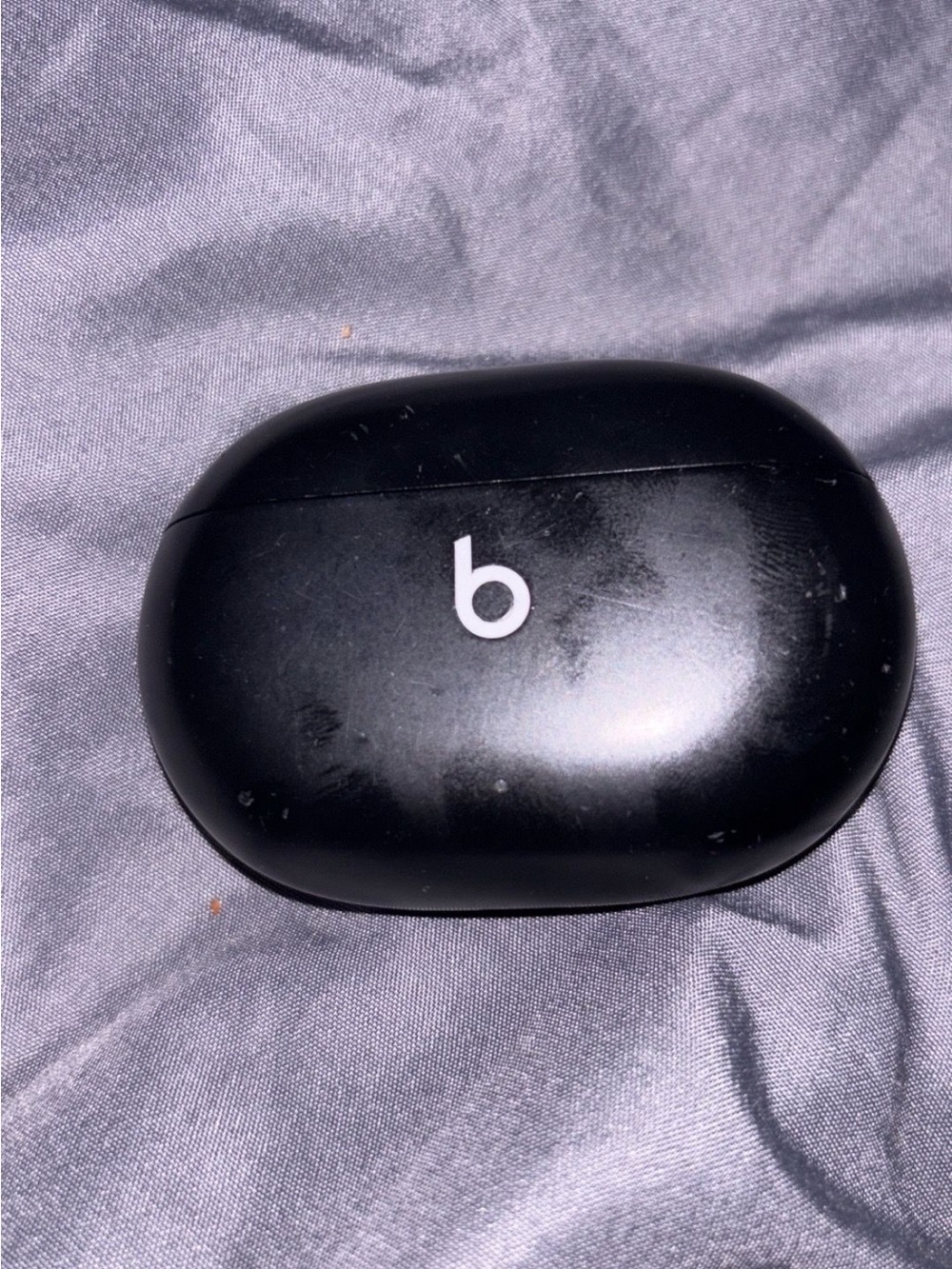 Beats by Dre Black Wireless Earbuds Charging Case